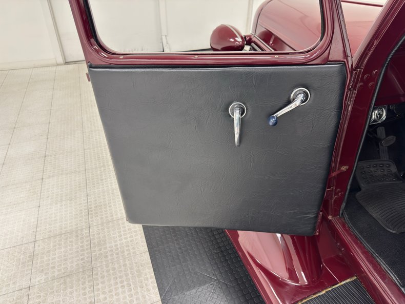 Fargo-Pickup-1937-Bright-Coach-Maroon-Black-45