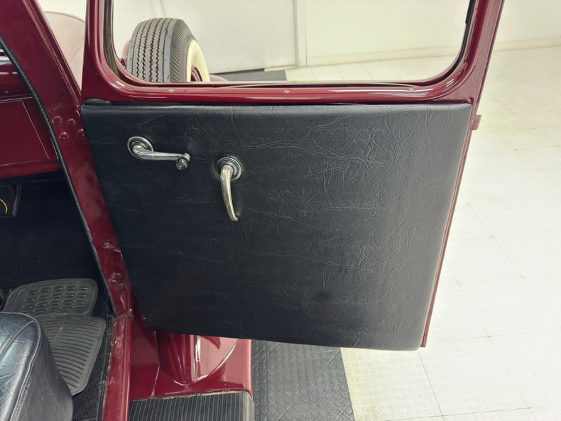 Fargo-Pickup-1937-Bright-Coach-Maroon-Black-46