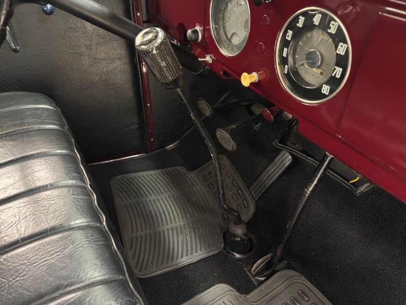 Fargo-Pickup-1937-Bright-Coach-Maroon-Black-9