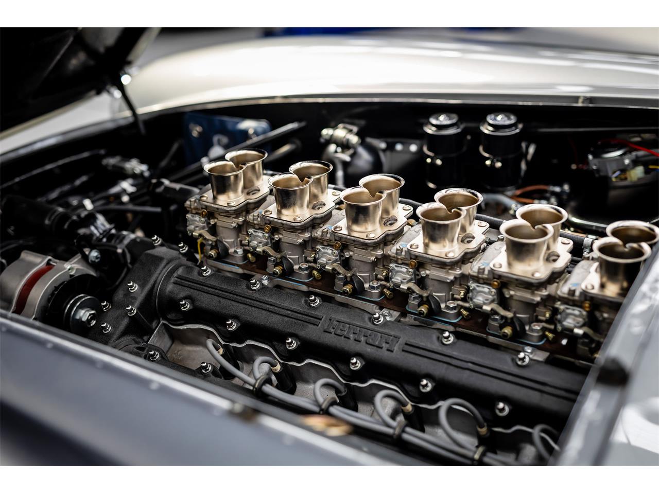 Ferrari-250-1961-GRIGIO-ARGENTO-GREY-BLACK-1