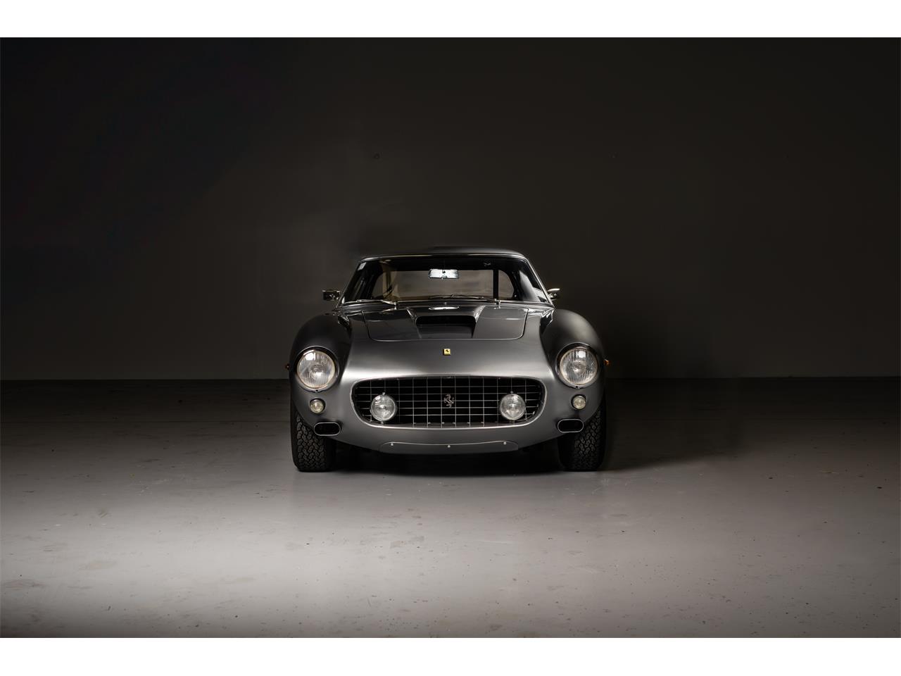 Ferrari-250-1961-GRIGIO-ARGENTO-GREY-BLACK-11