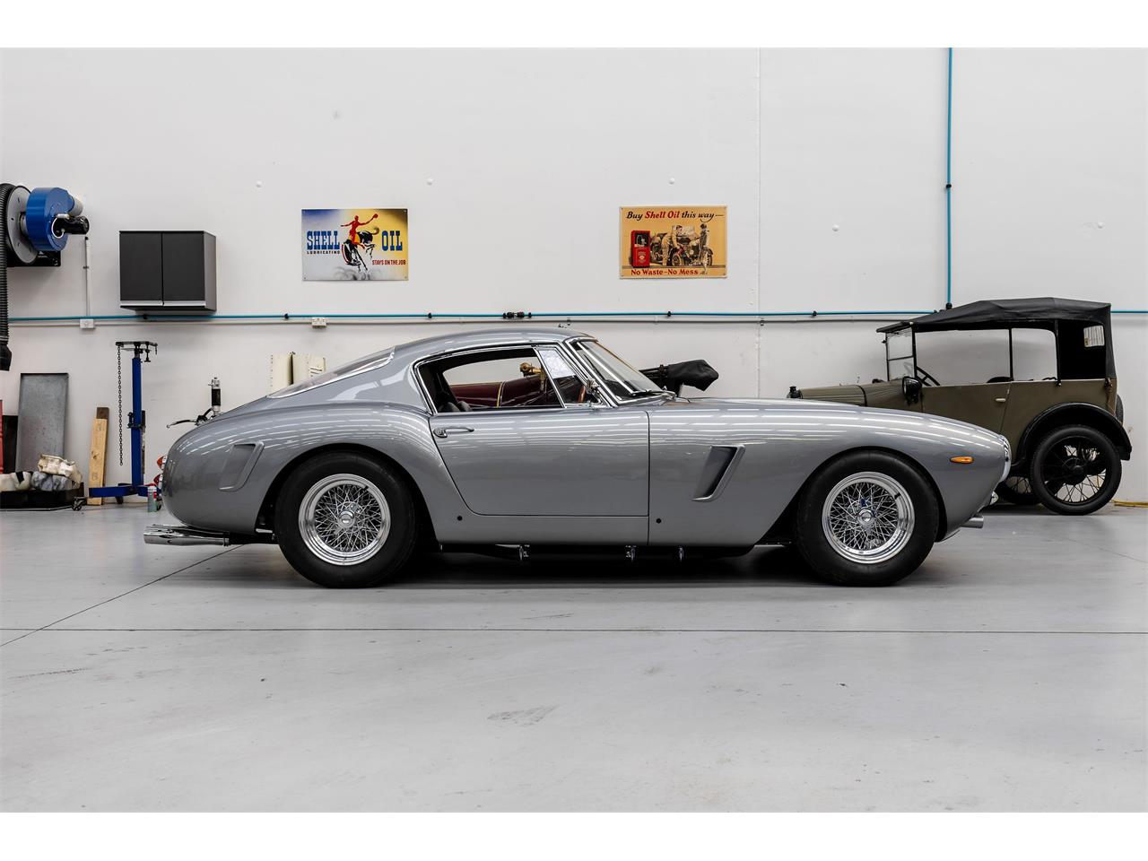 Ferrari-250-1961-GRIGIO-ARGENTO-GREY-BLACK-12