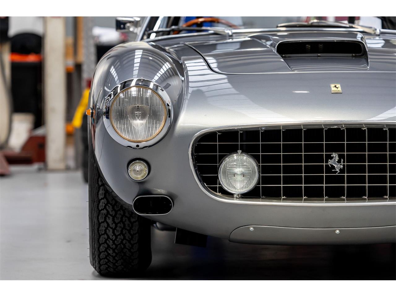 Ferrari-250-1961-GRIGIO-ARGENTO-GREY-BLACK-18