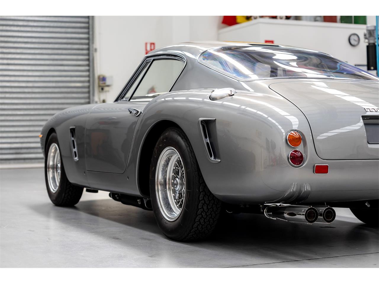 Ferrari-250-1961-GRIGIO-ARGENTO-GREY-BLACK-19