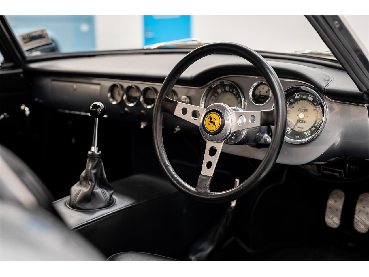 Ferrari-250-1961-GRIGIO-ARGENTO-GREY-BLACK-25