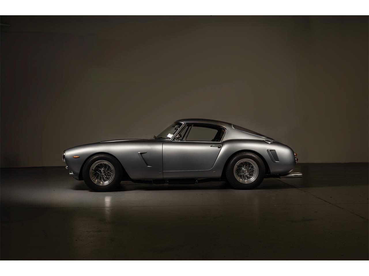 Ferrari-250-1961-GRIGIO-ARGENTO-GREY-BLACK