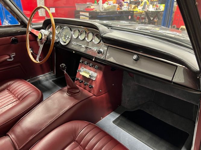 Ferrari-250-1962-Gray-12