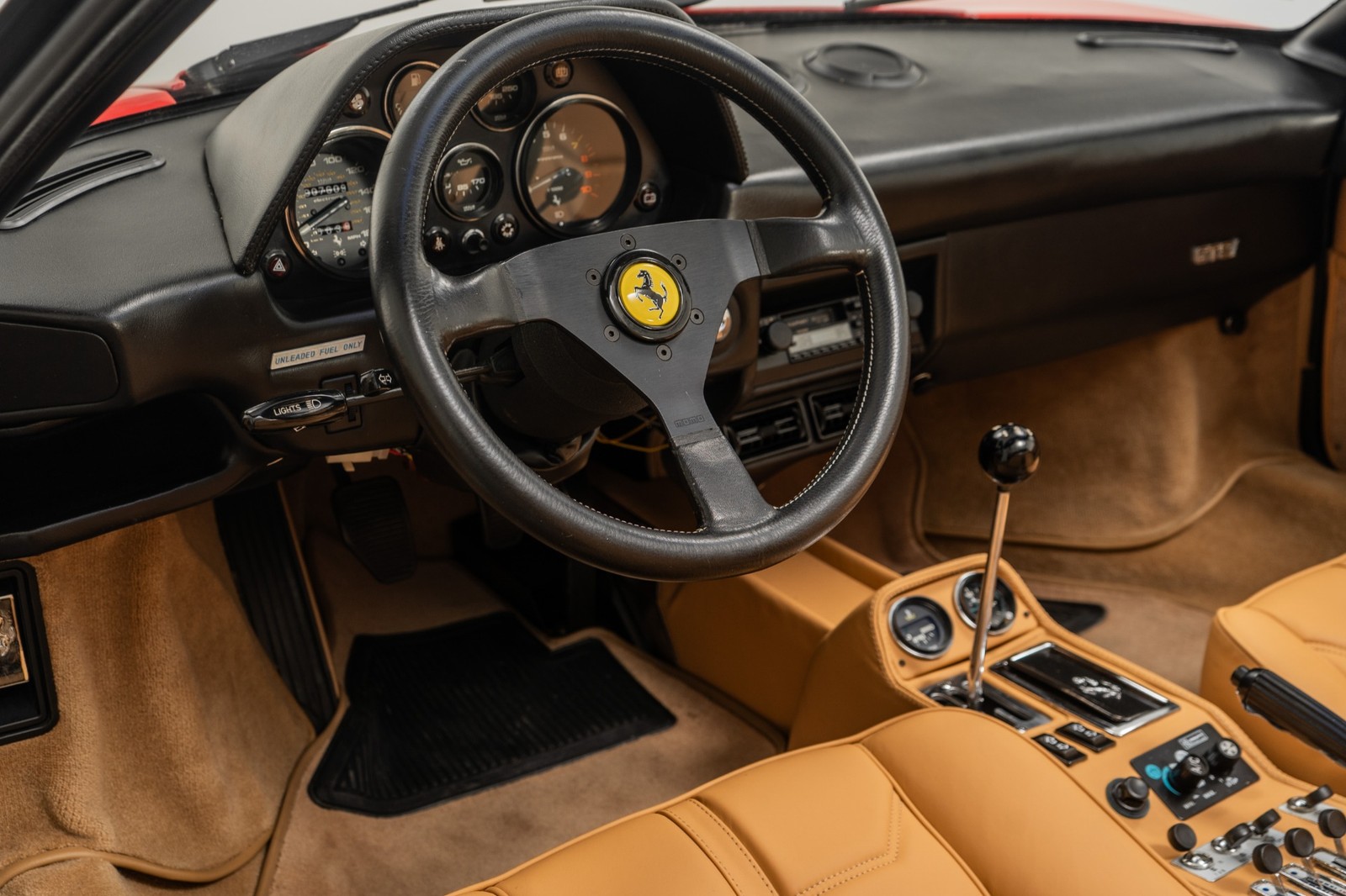 Ferrari-308-1985-2D-Coupe-11