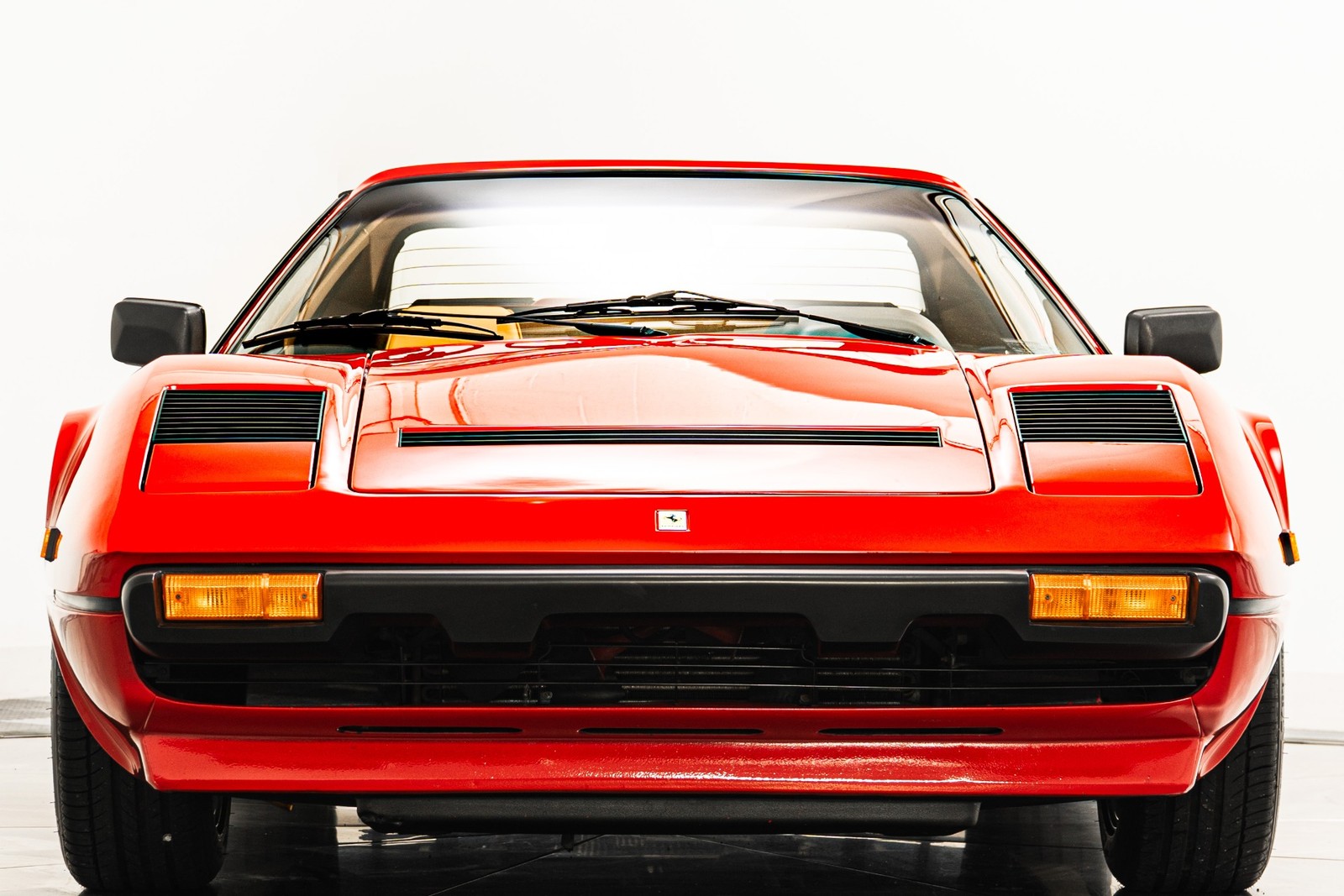 Ferrari-308-1985-2D-Coupe-2