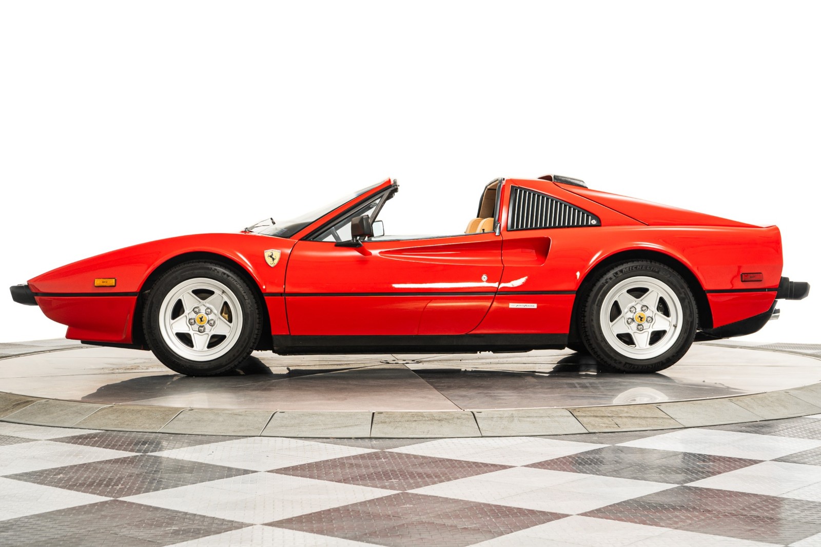 Ferrari-308-1985-2D-Coupe-4