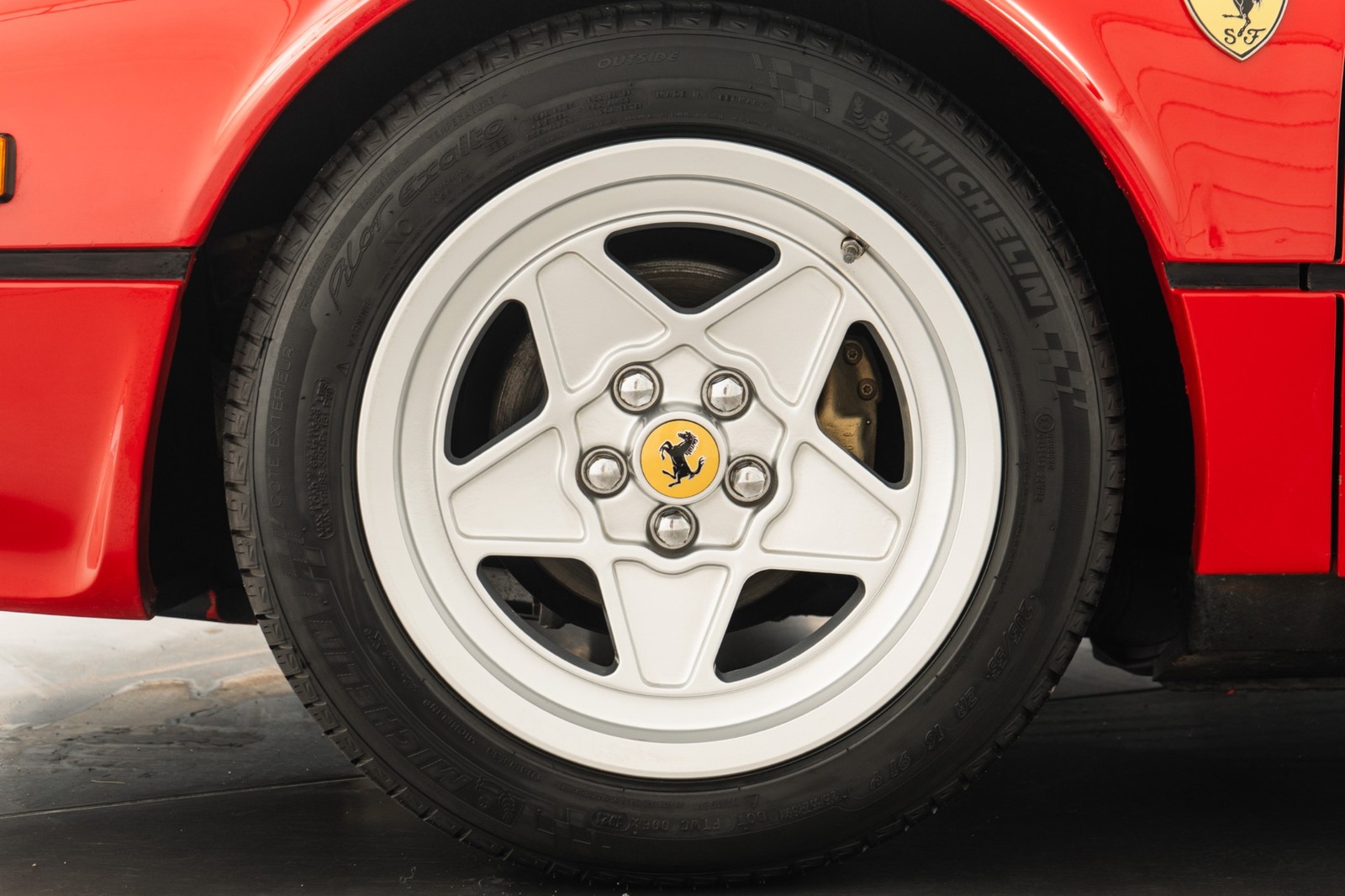 Ferrari-308-1985-2D-Coupe-8