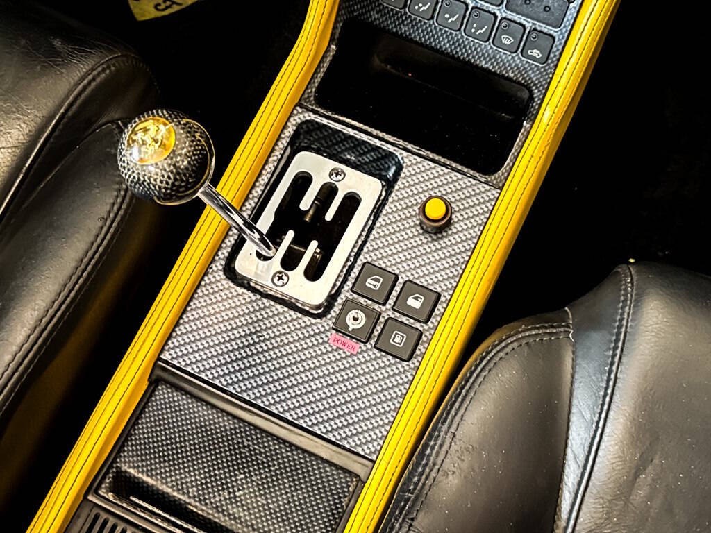 Ferrari-348-1990-Convertible-31