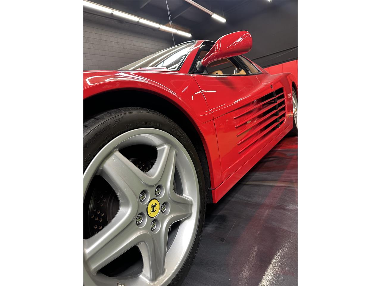 Ferrari-512-tr-1993-red-beige-10
