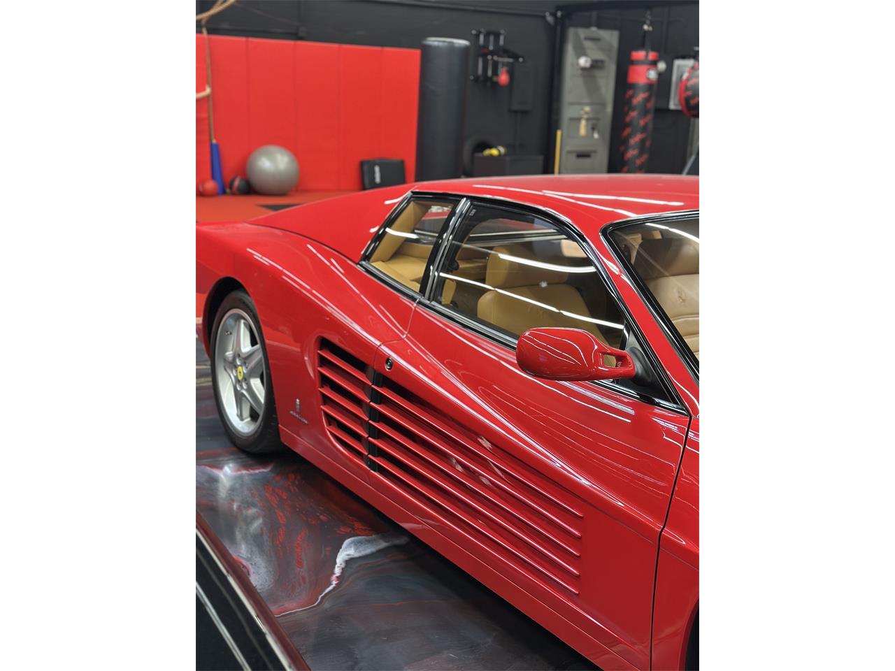 Ferrari-512-tr-1993-red-beige-8