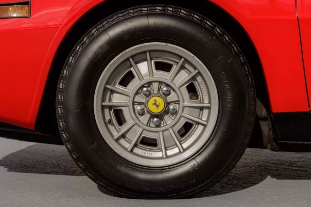 Ferrari-Dino-308-1977-Coupe-16