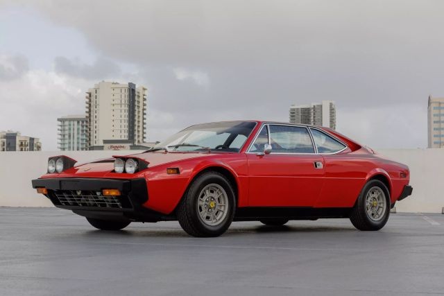 Ferrari-Dino-308-1977-Coupe-6