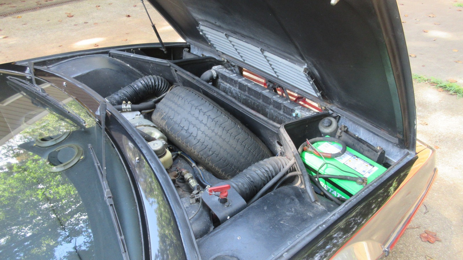 Ferrari-Dino-308-GT4-1975-Coupe-17