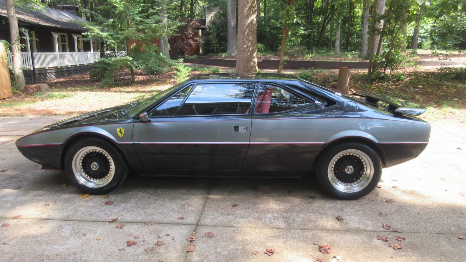 Ferrari-Dino-308-GT4-1975-Coupe-2