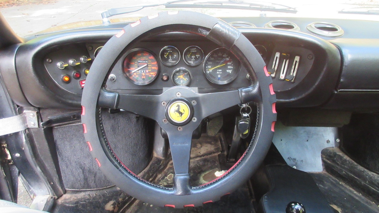 Ferrari-Dino-308-GT4-1975-Coupe-9