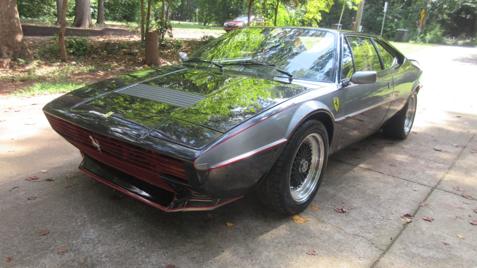 Ferrari-Dino-308-GT4-1975-Coupe
