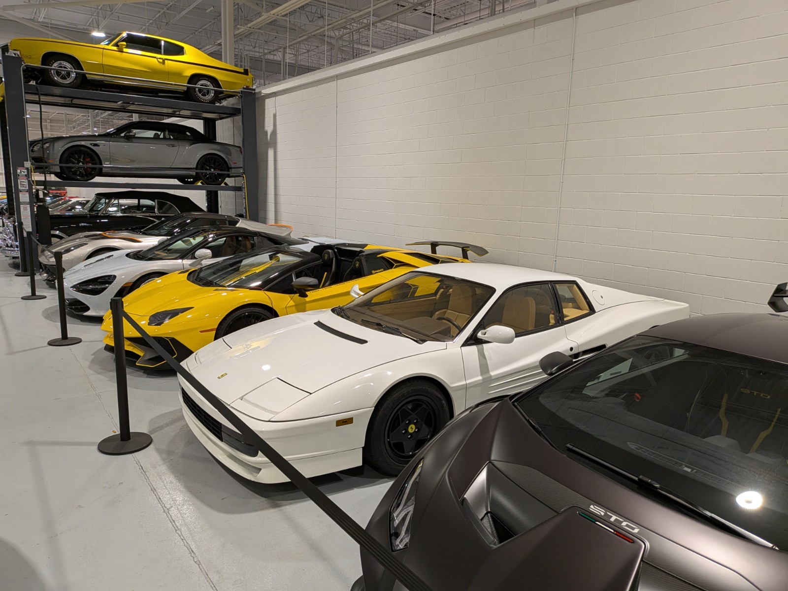 Ferrari-Testarossa-1988-Coupe-1