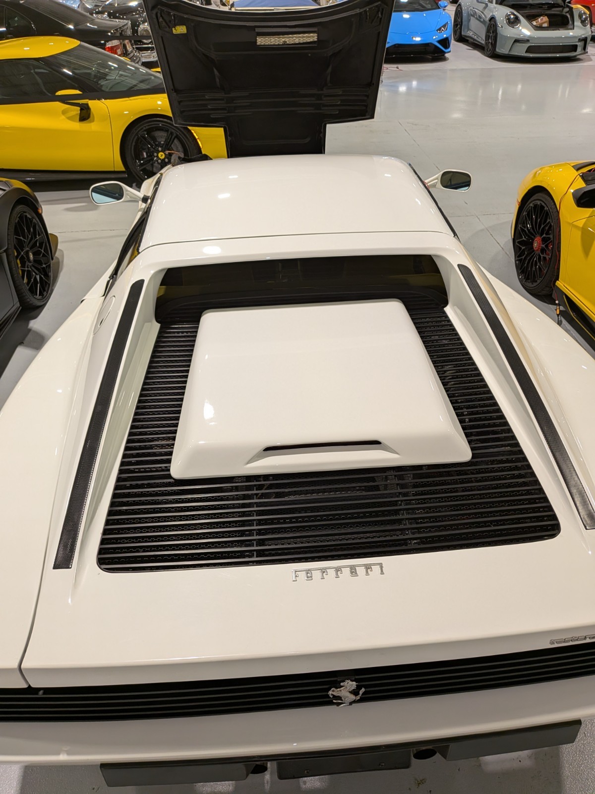 Ferrari-Testarossa-1988-Coupe-12