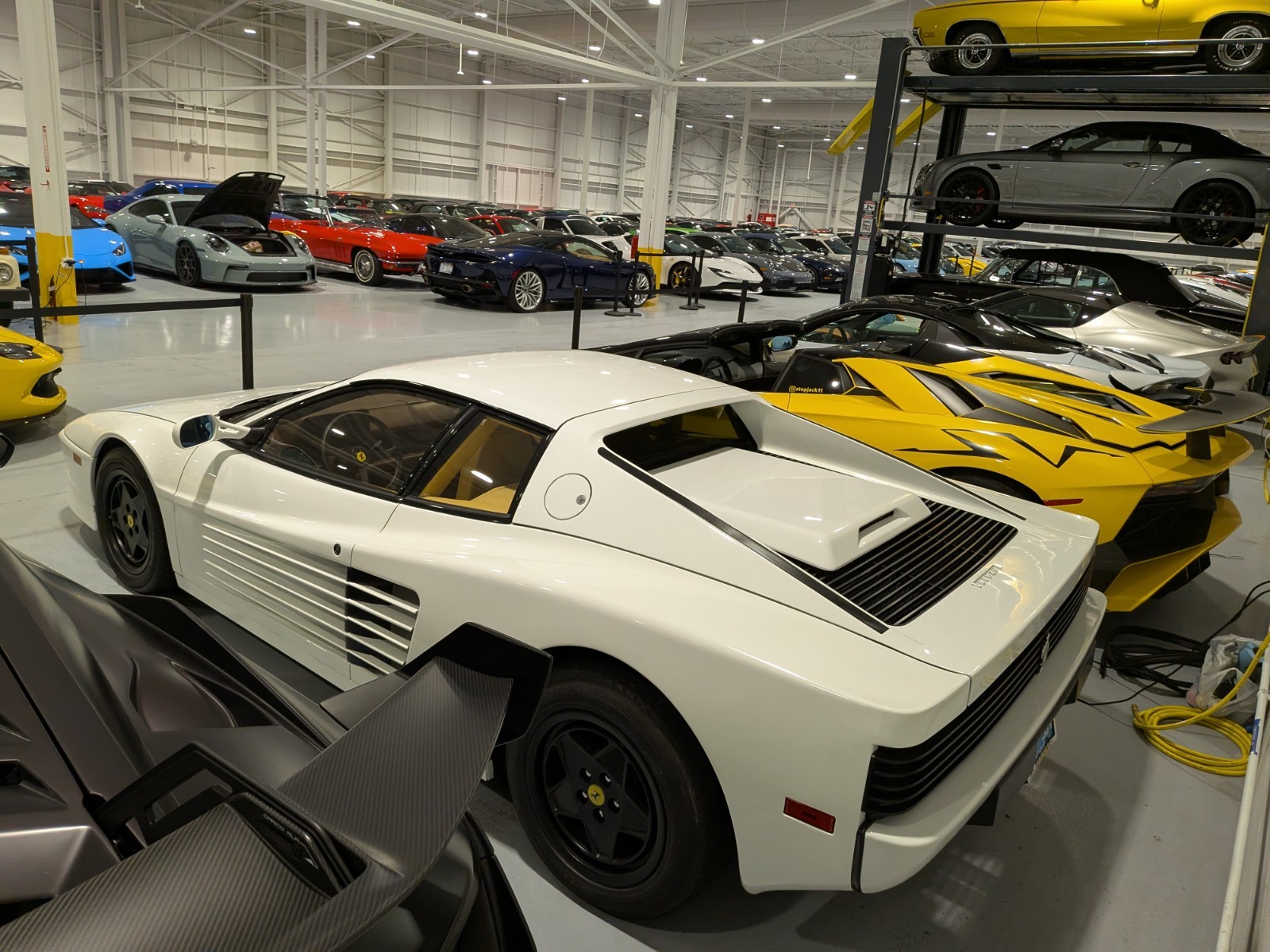 Ferrari-Testarossa-1988-Coupe-3