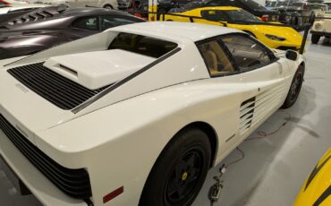 Ferrari-Testarossa-1988-Coupe-35