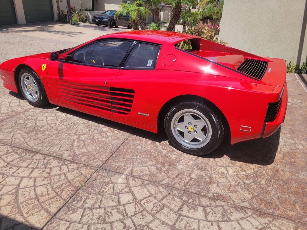 Ferrari Testarossa 1990 Coupe