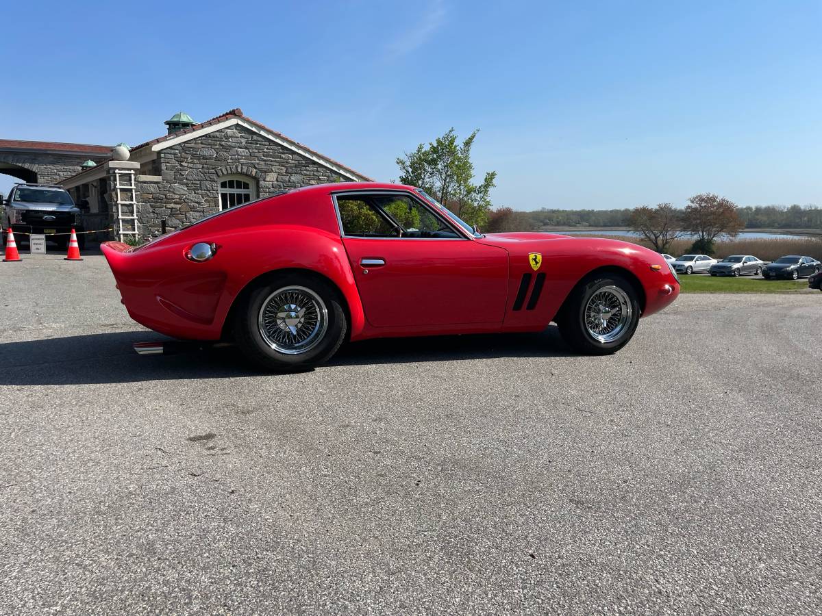Ferrari-gto-tribute-1962-red-2