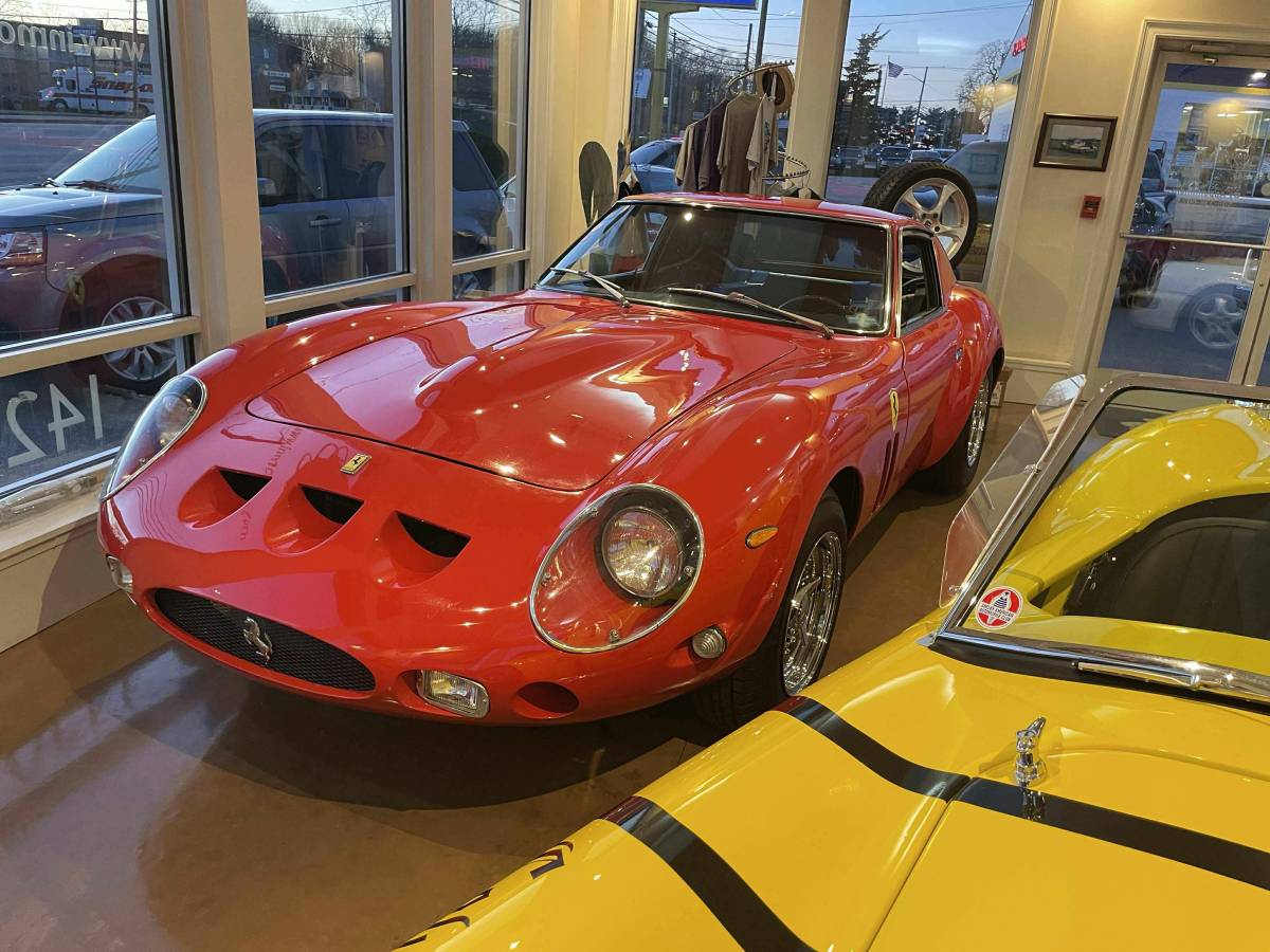Ferrari-gto-tribute-1962-red-8