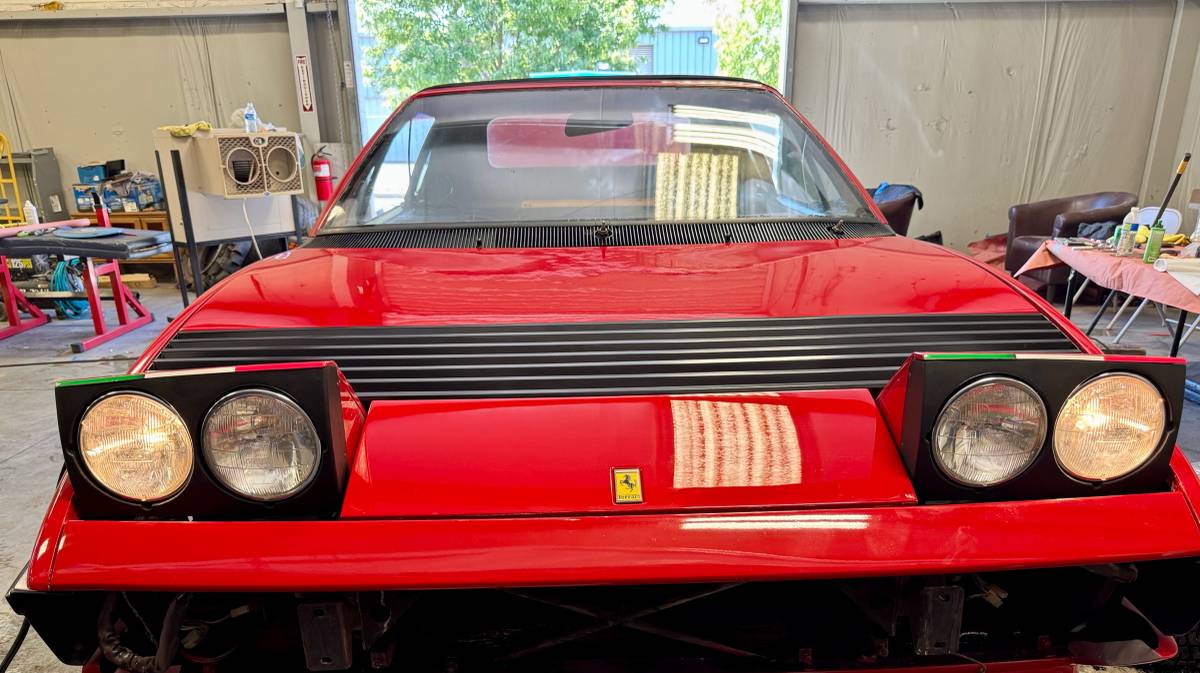 Ferrari-mondial-3.2-1984-red-1