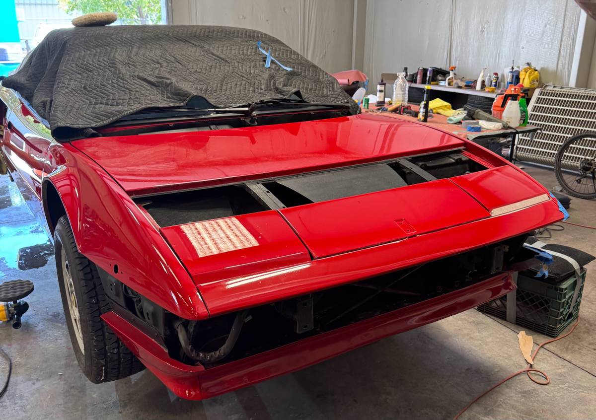 Ferrari-mondial-3.2-1984-red-9