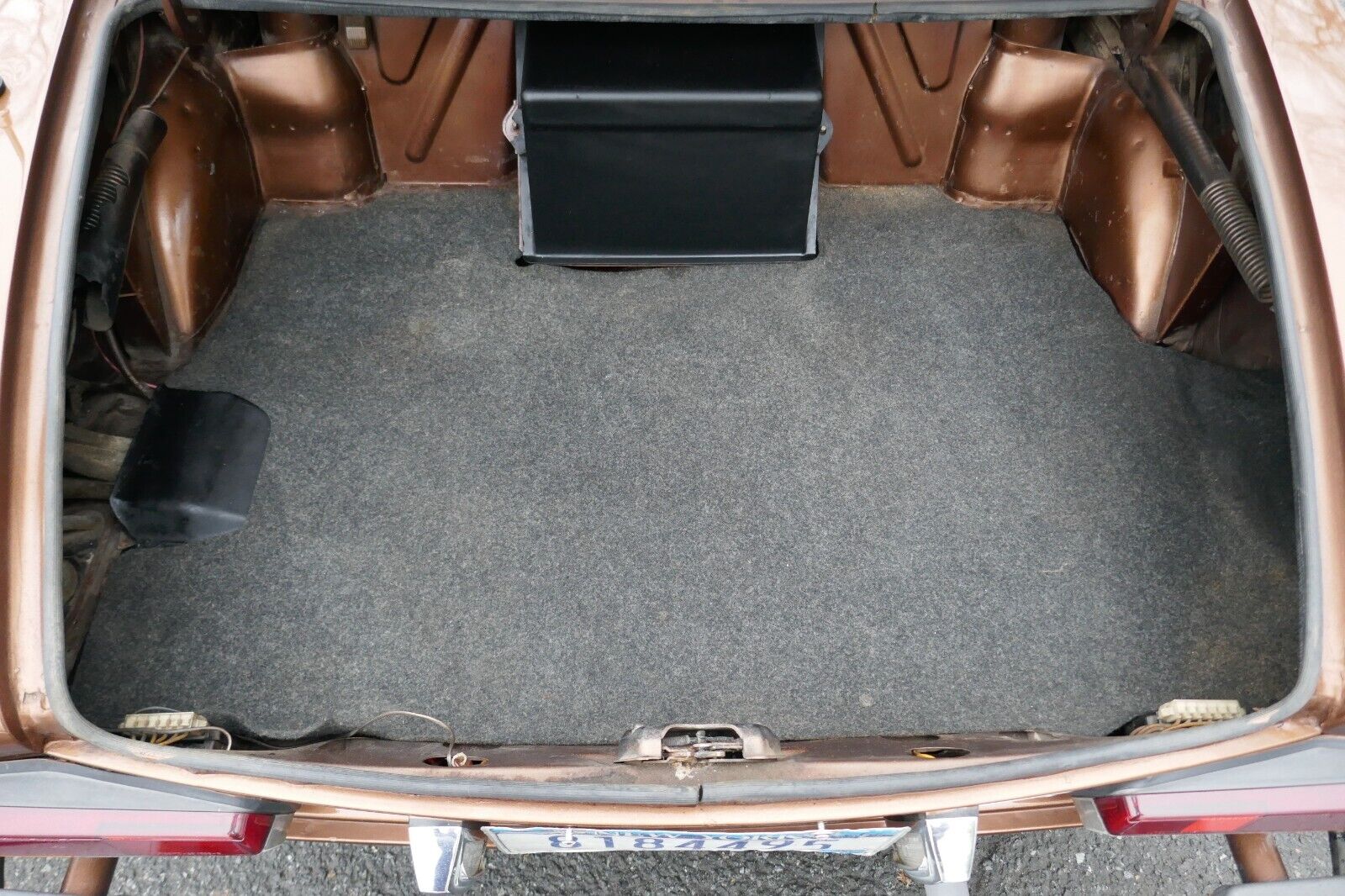 Fiat-124-Spider-1979-17