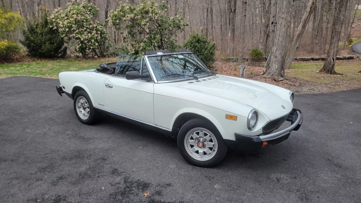 Fiat 124 Spider 1983 Convertible