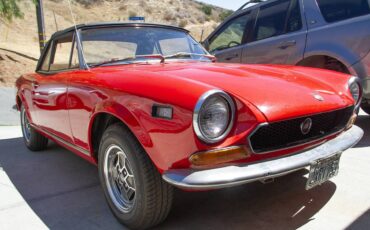 Fiat-124-spider-1971-red-1