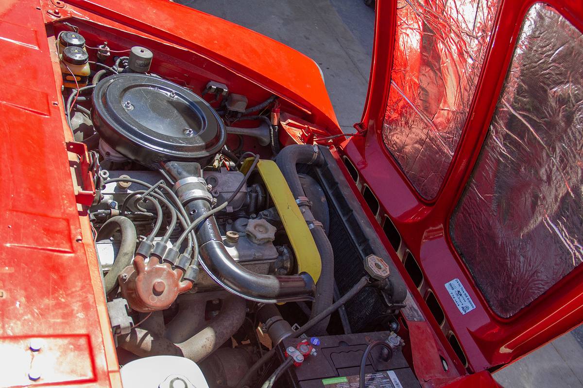 Fiat-124-spider-1971-red-11