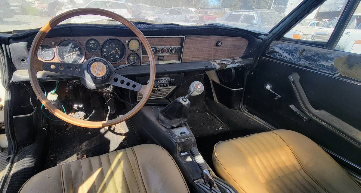 Fiat-124-spider-1973-19