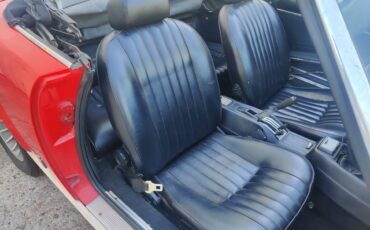 Fiat-124-spider-1976-11