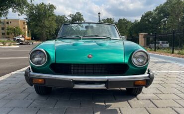 Fiat-124-spider-1977-green-10
