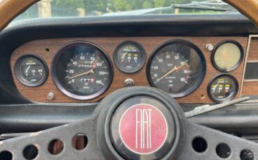 Fiat-124-spider-1977-green-18