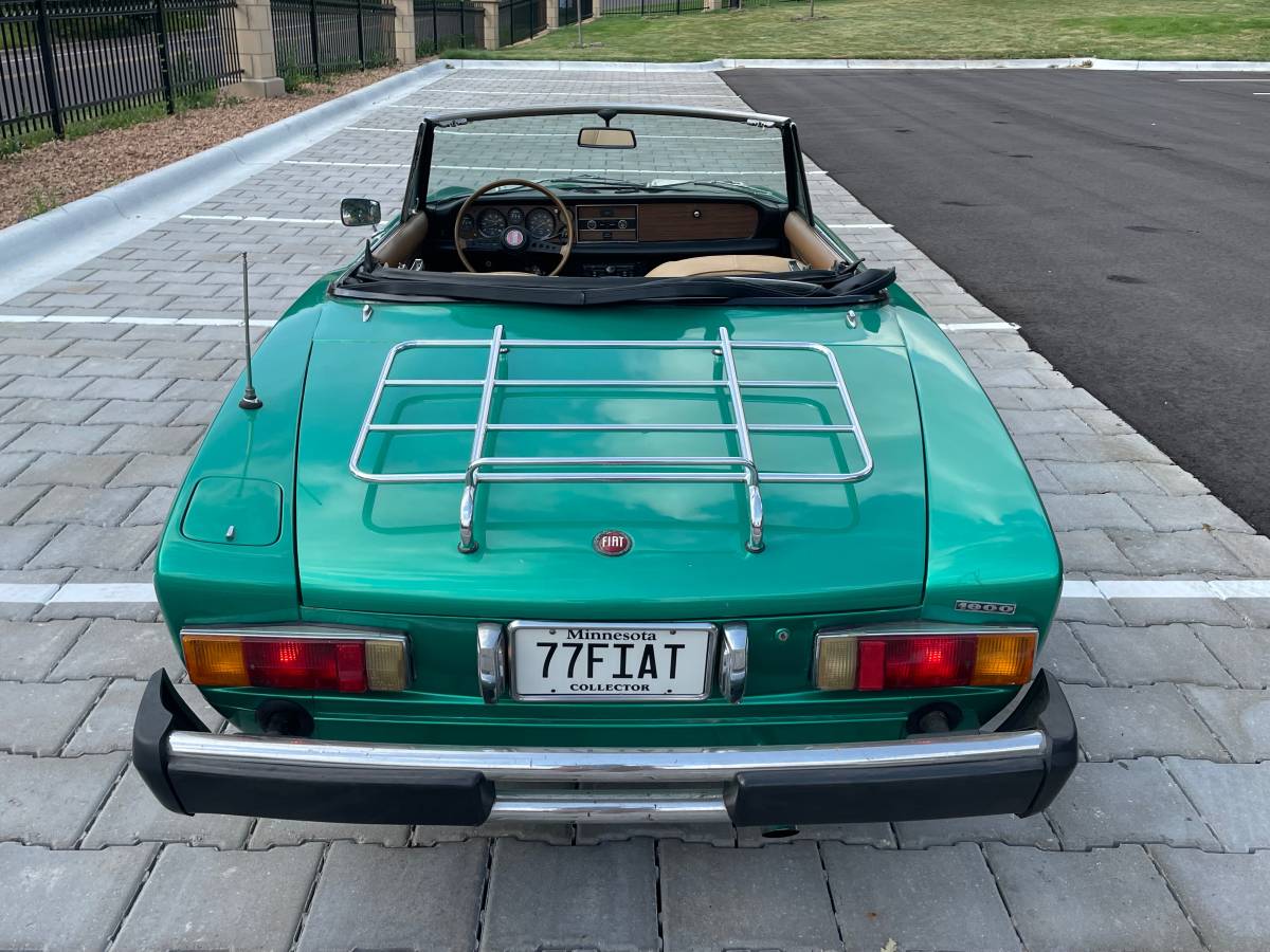 Fiat-124-spider-1977-green-3