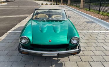 Fiat-124-spider-1977-green-9