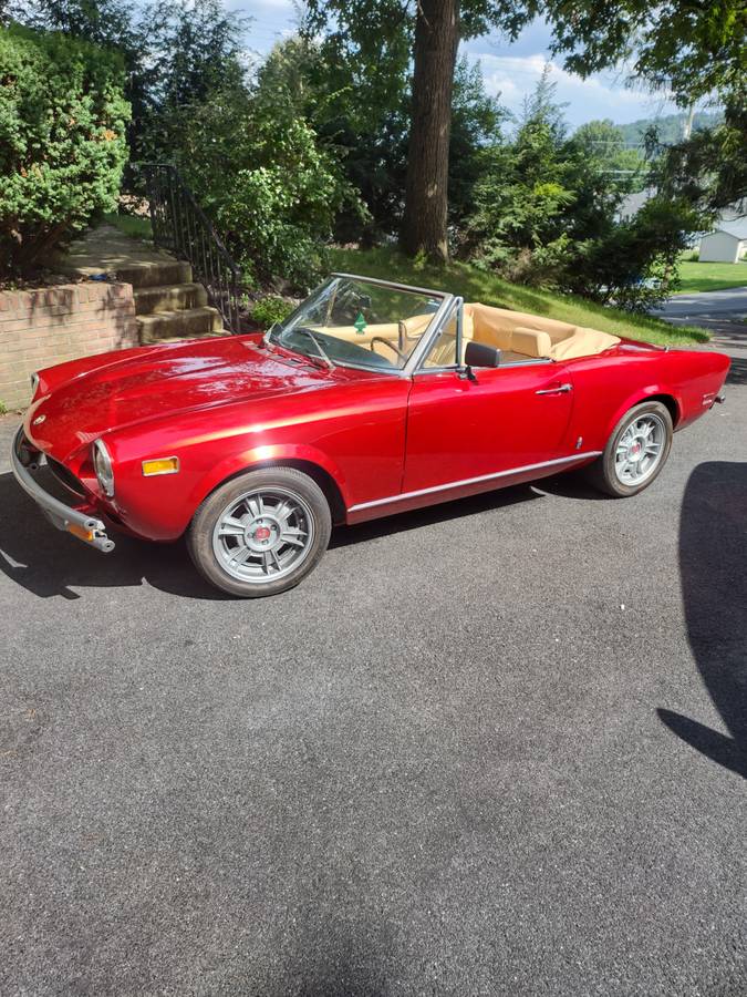 Fiat-124-spider-1978-custom-6