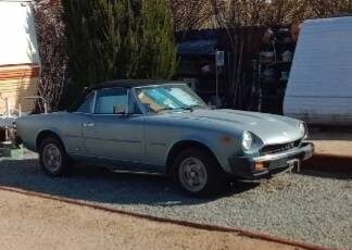 Fiat-124-spider-1981-blue-2