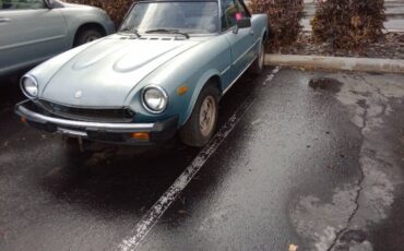Fiat-124-spider-1981-blue
