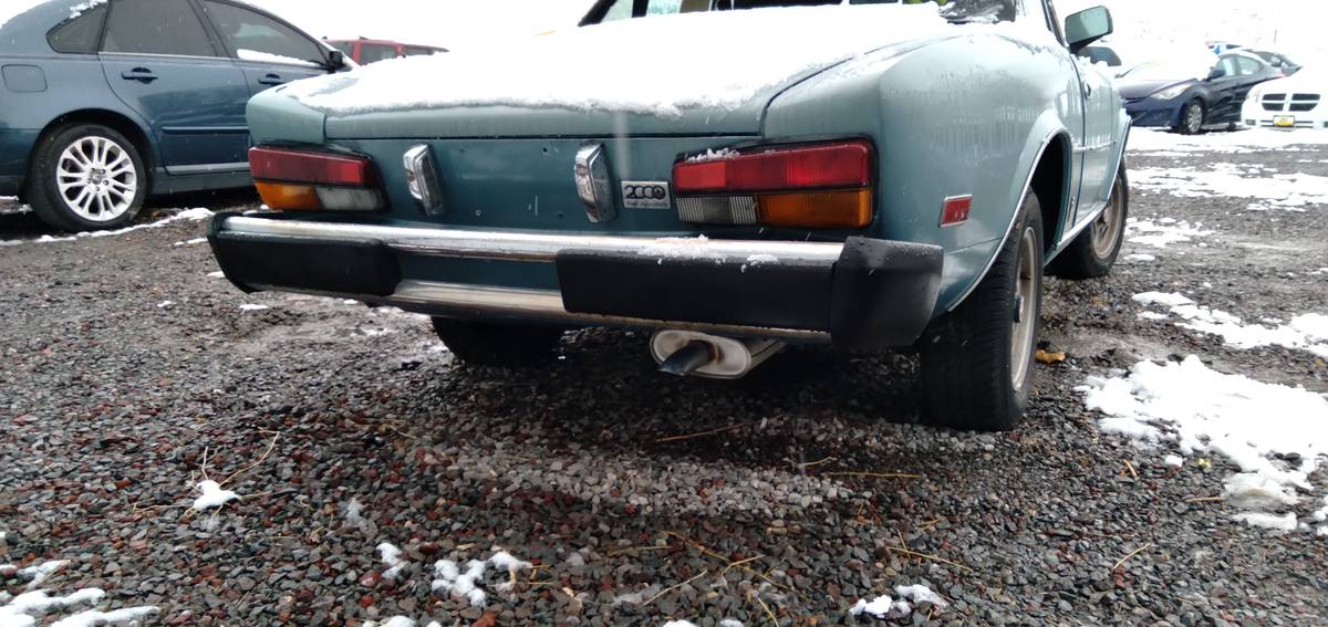 Fiat-124-spider-1981-blue-6