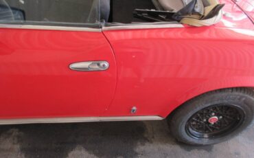Fiat-124-sports-spiter-1980-red-18