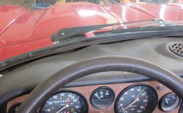 Fiat-124-sports-spiter-1980-red-6