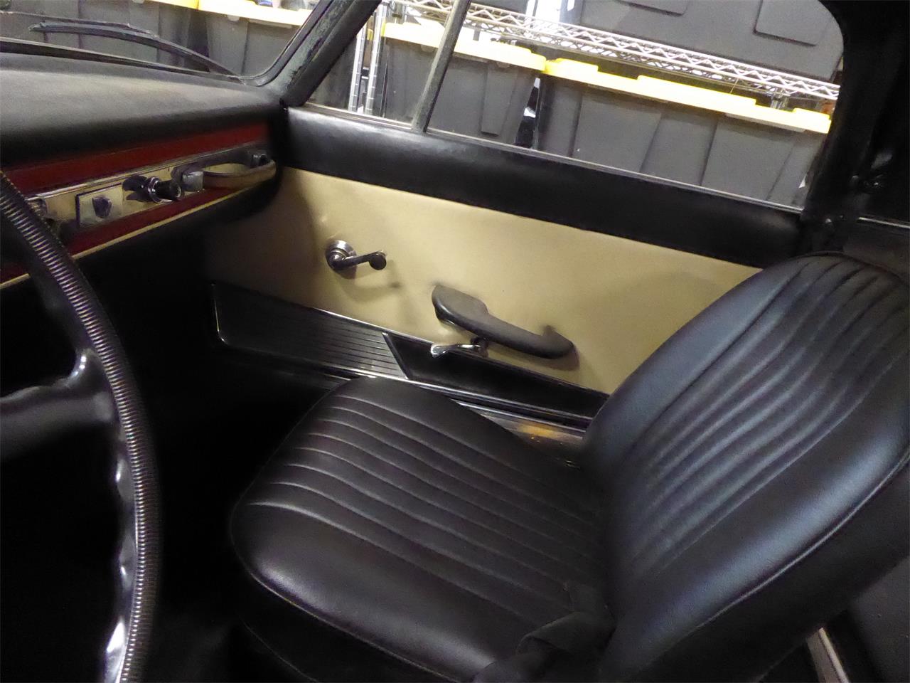 Fiat-1500-1967-RED-BLACK-10